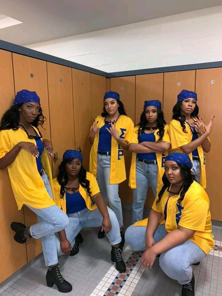 UTA_SGRhos's tweet photo. Introducing 7 Phases of RHOyalty ๐๐๐ฉ๐๐๐ฉ They did amazing!! We am beyond PROUD! Welcome the new Poodles of the Notorious Nu Iota Chapter ๐๐๐๐ #sigmagammarho #sgrho #prettypoodles #newpoodlealert #neophytes https://t.co/Xbwg8fv5Ur