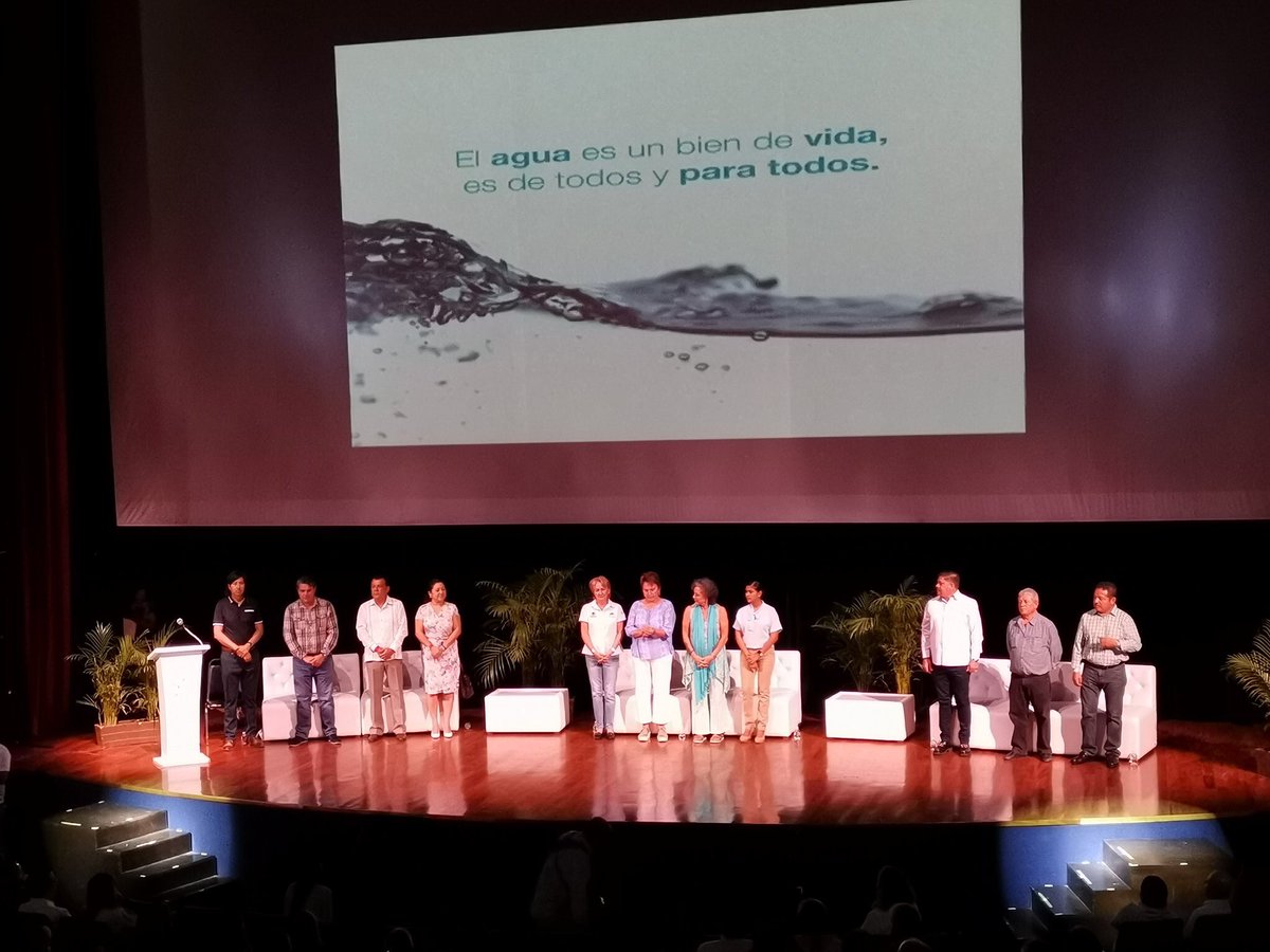 vikoacevedo's tweet photo. ⚡️ #PlayaDelCarmen es sede del #ForoPeninsularDelAgua.
#Campeche, #Mérida y #Solidaridad unen esfuerzos para la preservación del acuífero de la Península de #Yucatán, que es el centro del desarrollo y el futuro de las próximas generaciones.
#AguaParaTodos
#TransformaTuPlaya https://t.co/0kcOfou0uo
