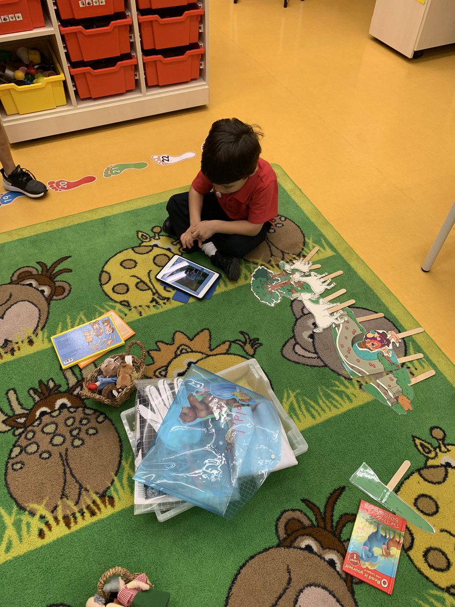 nohabish's tweet photo. Taking retelling stories to a brand new level 👏 with #Ozobots #Drawandtell hand puppets and much more. Loved the animated voices of these precious ones❤️#computationalthinking #literacy #readerswritersworkshop #CreativityFluency #digitalfluency @gems_daa @DAAElementary @KHDA https://t.co/3XLCWPaj7L