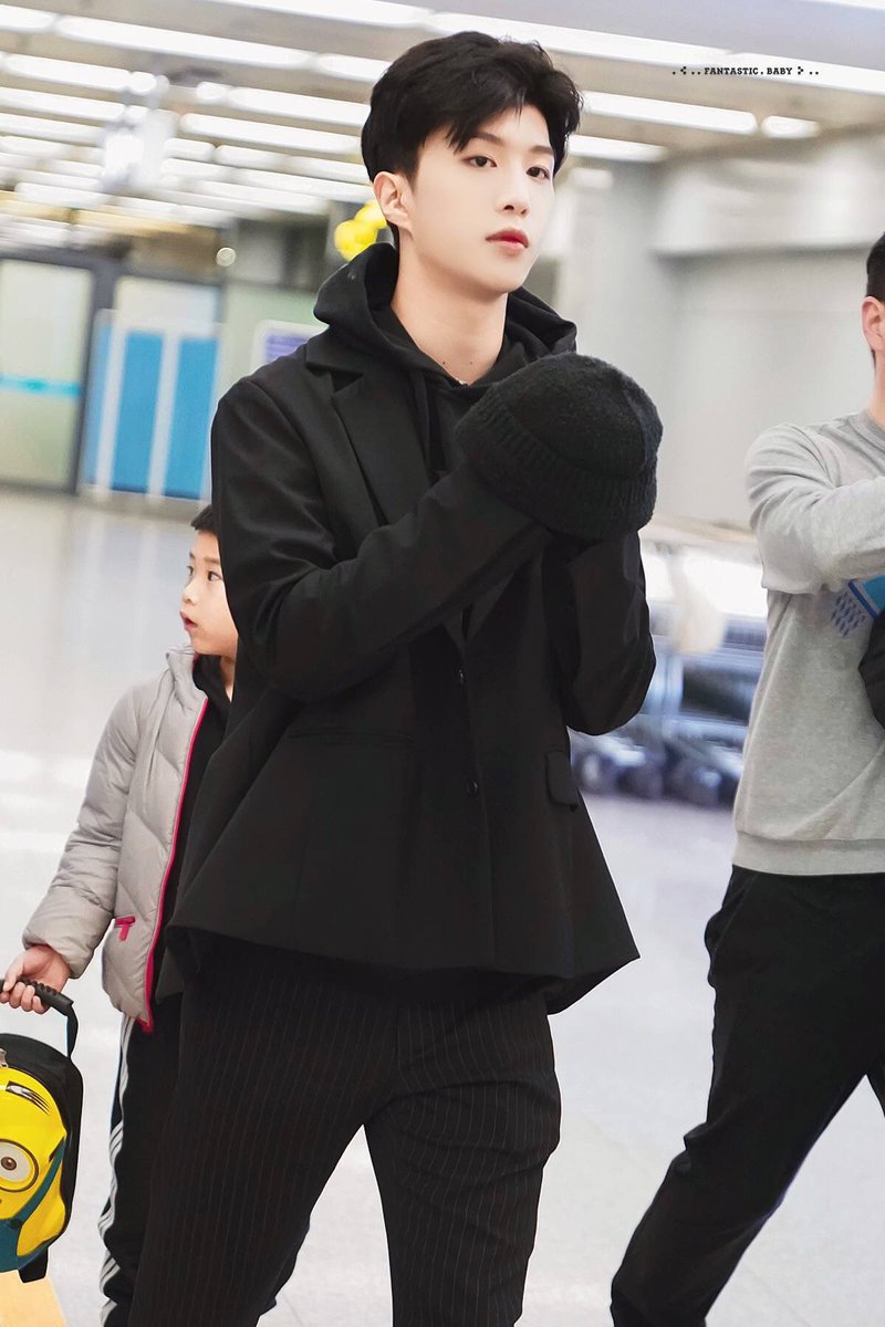 NINEPERCENTTH_'s tweet photo. 190326 Fan Chengcheng💗ฟ้องๆพบเด็กติดเกม 1 อัตราค่ะ เเต่น่ารักมากให้อภัยได้😂
Cr. Fantasticbaby丨范丞丞
#NinePercent #FanChengCheng #范丞丞 #ฟ่านเฉิงเฉิง https://t.co/LlATWC7yHO