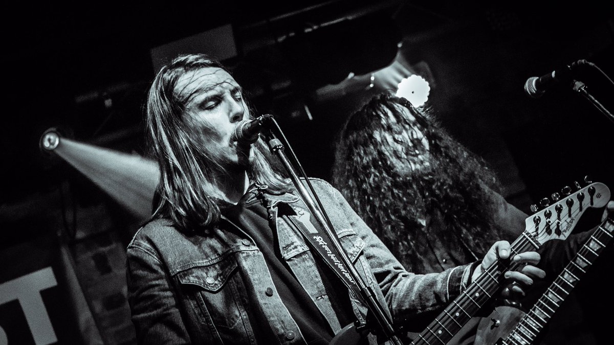 marekwphotos's tweet photo. “Close the blinds as I watch the rain, while I channel the fear I’ll focus on the pain” - Basic White
.
.
.
.
.
.
.
Taken 03-16-19
@basicwhitemusic @londonmusichall @thejunoawards @junofest @junosldn #basicwhite #junos #junofest #concert #concertphotography #photography #london https://t.co/vI6GHfqo3T