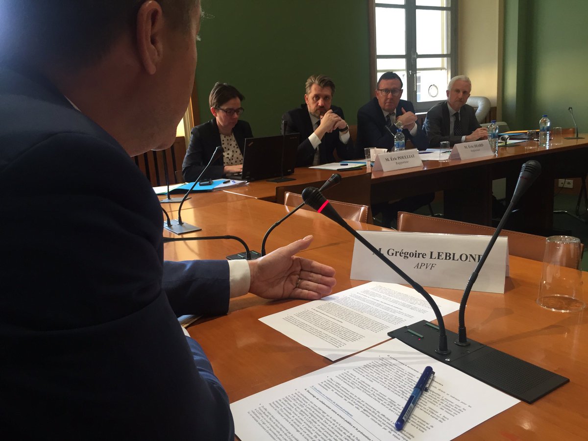 Petites Villes de France tweet media