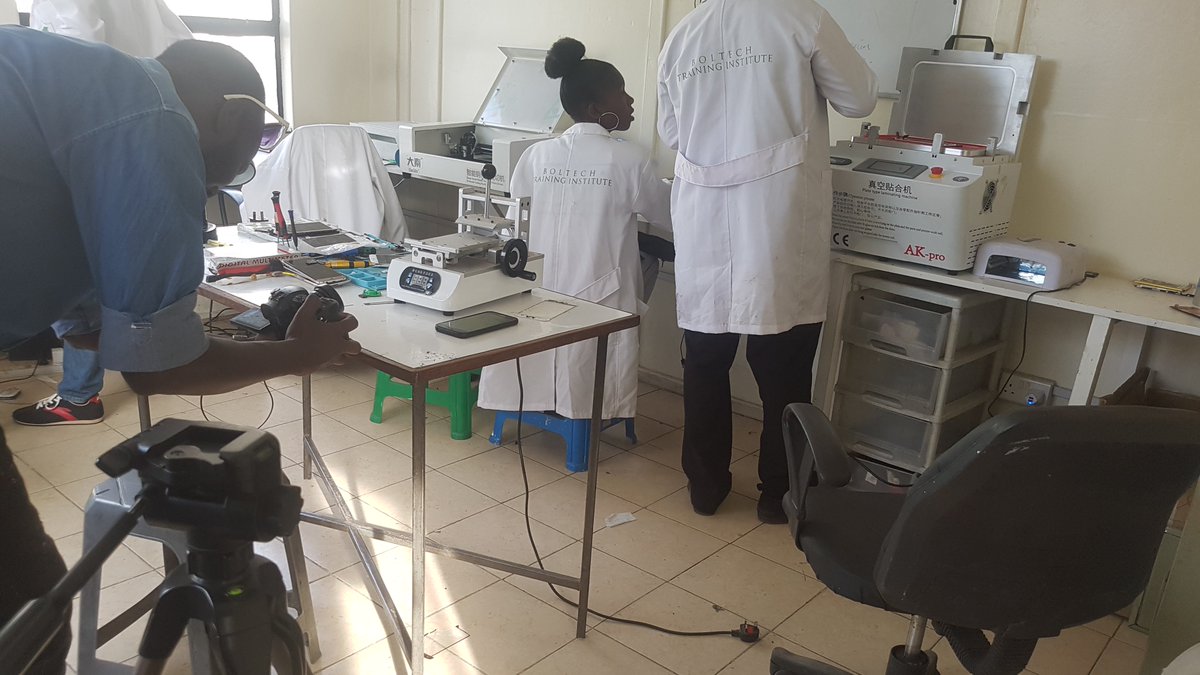 BoltechCollege's tweet image. #MobilePhoneREPAIRCourse
Train with experts call/whatsapp 0708188888/0790707070
boltechinstitute.com @MboniVijana @GYIINTL @NewStartupMY @MwauraSamora @SautiyaVijana @MurangaY @YouthFund_Ke @VillageMarket