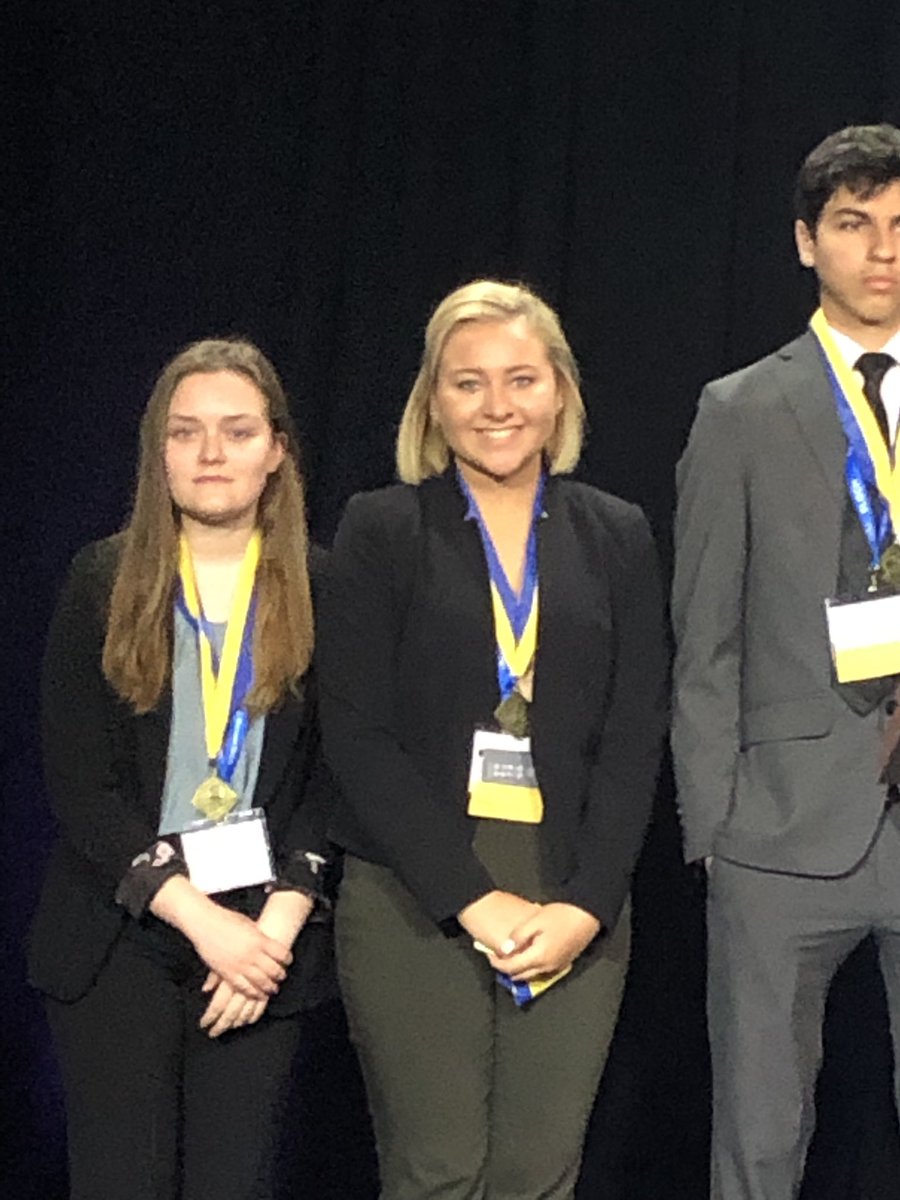 LSWDECA's tweet image. Congratulations to Caitlyn Swinford and Miana Wallace, Zach Calder, and Grant Coleman for being finalists at state!! #LSWDECA #TitanPride #SCDC2019 @MissouriDECA