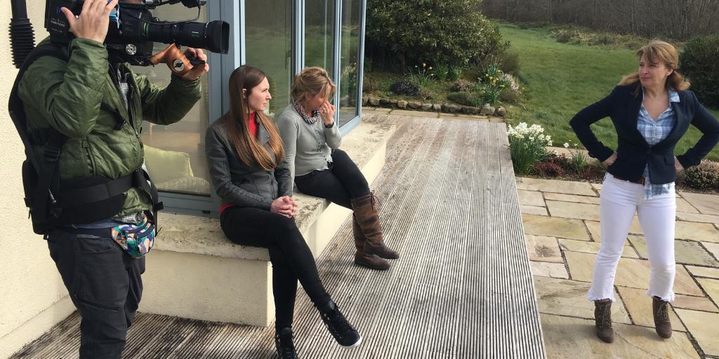 chattotom's tweet photo. "Levally Cottage" for Sale with Tom O'Higgins Estate Agent and @Sherry_Fitz is featuring on the program House Hunters International in the US, it reaches over 95 million homes in America and the show airs in over 200 countries world wide. #househuntersinternational #forsale #mayo https://t.co/a8mUPBtGNC