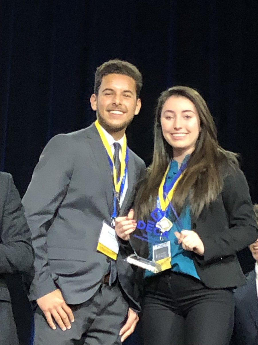 LSWDECA's tweet image. AND congratulations to Shea Scott and Shelby Johnson (1st place), Jack Hanon and Jacob Rush (5th place), and Katie Taaffe (2nd place) for qualifying to ICDC!! #LSWDECA #TitanPride #SCDC2019 @MissouriDECA