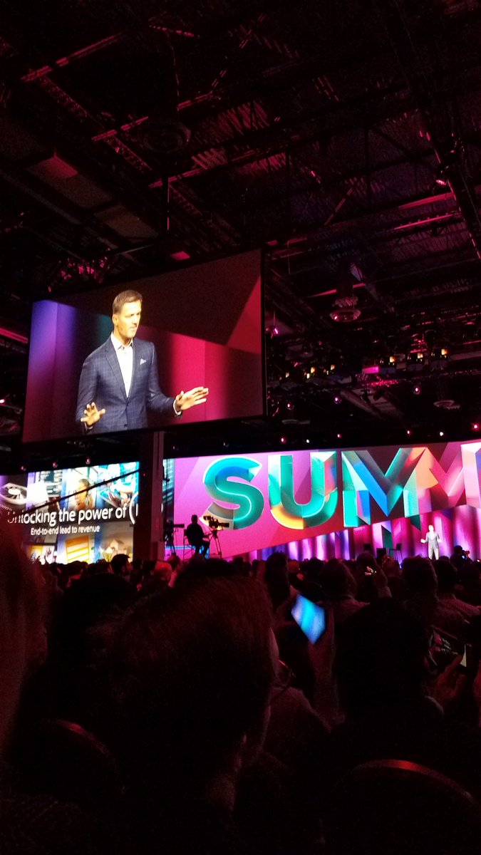 DeloitteDigital's tweet photo. Steve Lucas of @marketo reminds us that we're here to change the world through experiences. #AdobeSummit #AdobeSummit2019 https://t.co/5e3dPwKZB5