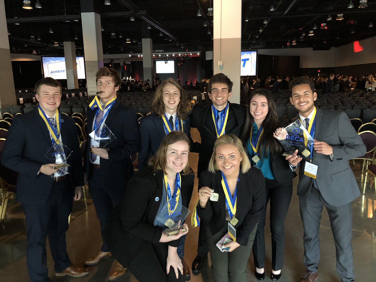 LSWDECA's tweet image. These are your #LSWDECA medal and trophy winners!! #TitanPride Good job to all who competed this weekend!! Go Titans!! @MissouriDECA