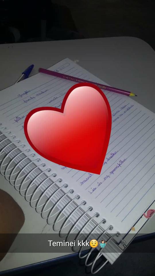 clarinharajada's tweet photo. Pela escola rs📔😘✌ https://t.co/oFfzZgSatV