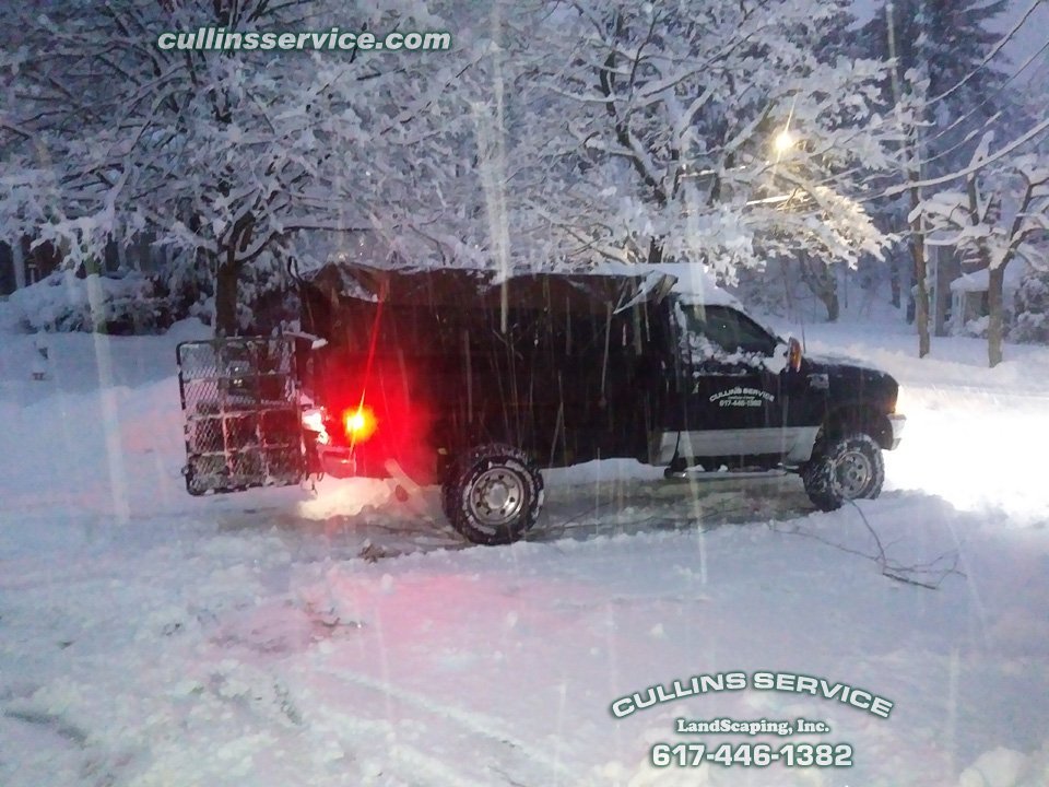 Culser1's tweet photo. More #winter #pics This was the worst #storm this #season coming in at a weak 18 inches. As #beautiful as #snow can look glad it's over.

#awesome #likeaboss #landscape #blue #achieve  #growing #beastmode #newengland #massachusetts #entrepreneur #jeepwrangler #business #nature https://t.co/al2B7xruNt
