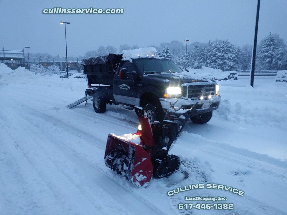 Culser1's tweet photo. More #winter #pics This was the worst #storm this #season coming in at a weak 18 inches. As #beautiful as #snow can look glad it's over.

#awesome #likeaboss #landscape #blue #achieve  #growing #beastmode #newengland #massachusetts #entrepreneur #jeepwrangler #business #nature https://t.co/al2B7xruNt
