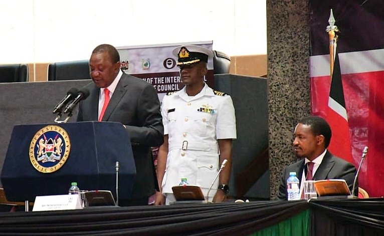 Hon_Kiunjuri's tweet photo. In his speech, H.E President Uhuru kenyatta affirmed that his Government has set aside Ksh.3 billion Coffee Cherry Advance Fund from July this year to offer subsidized loans to farmers at 3% interest to help boost the sector.
#ICO124Kenya
@kilimoKE
@andrew_tuimur
@HamadiIddiBoga https://t.co/xUezX7oPhd