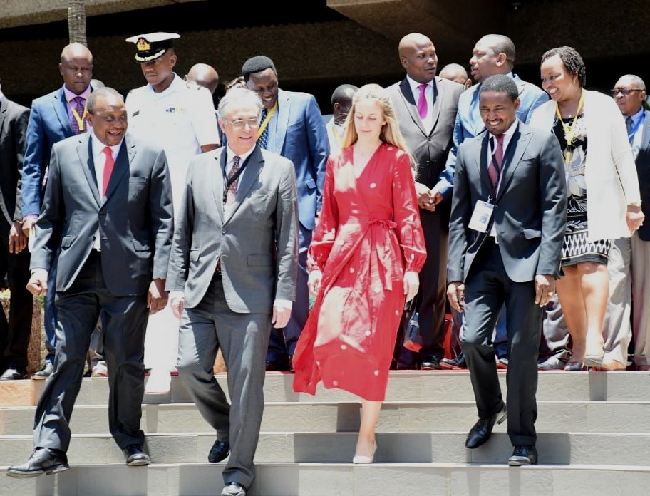 Hon_Kiunjuri's tweet photo. In his speech, H.E President Uhuru kenyatta affirmed that his Government has set aside Ksh.3 billion Coffee Cherry Advance Fund from July this year to offer subsidized loans to farmers at 3% interest to help boost the sector.
#ICO124Kenya
@kilimoKE
@andrew_tuimur
@HamadiIddiBoga https://t.co/xUezX7oPhd