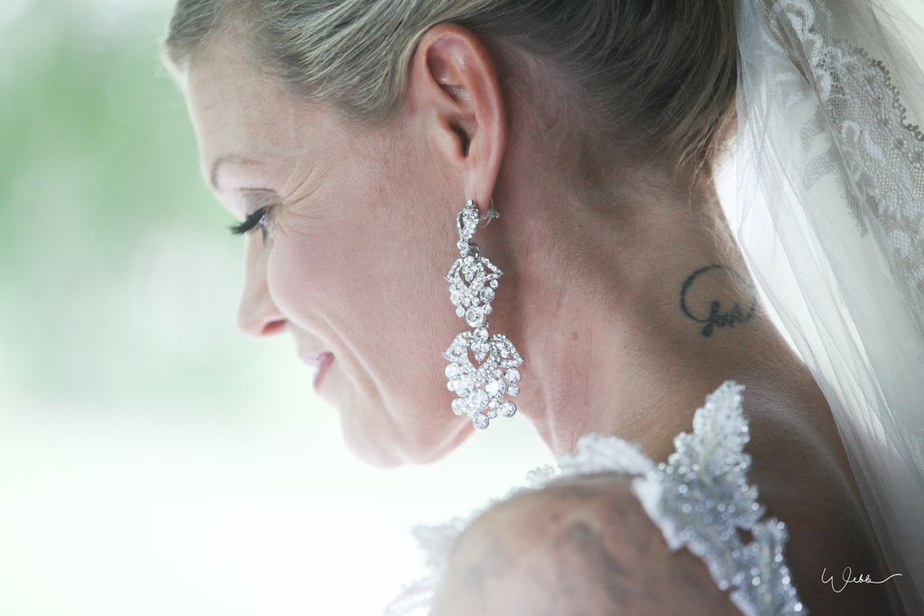WendyWebbPhoto's tweet photo. When your a horse girl and go to go to your wedding in a detailed F350! #truckwedding #octra #wedding #wendywebbphotography
#greycounty #thornbury #bluemountain #beavervalley #farmwedding https://t.co/5xlqHLuSX4