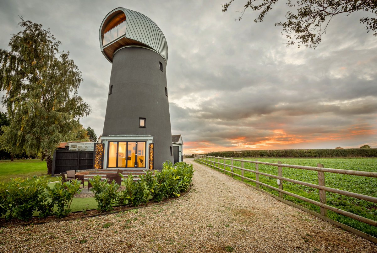 coolplacesuk's tweet photo. Looking for Mother's Day inspo?🌸✨ We've got the ideal treat, @windmillsuffolk are offering a welcome breakfast basket, complimentary bottle of wine &amp; additional surprise treats to all guests quoting Cool Places in Mar &amp; Apr to help treat your beloved mum!https://t.co/9LbWFkxkFs https://t.co/z9dUq16CyN
