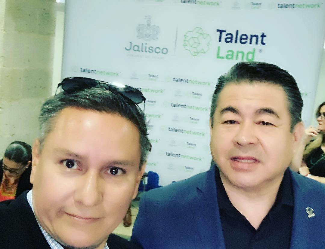 ImmersiONVRelia's tweet photo. Un honor estar en la Conferencia de @ZQNX_1 #CCIJ - Consejo De Cámaras Industriales De Jalisco Presidencia de Consejo de Innovación #JALISCO #CambiemosMexico
#JiiT | #AngelInventum https://t.co/7wftj20riD