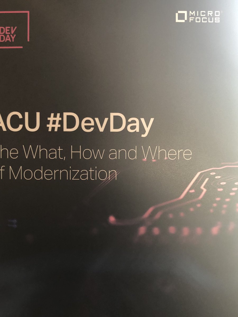 AS_Viljoen's tweet photo. Awesome first session, lots of new exciting things. #Devday https://t.co/0Uz1eUYg15