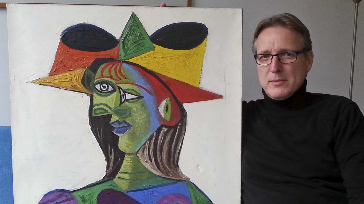 CNN's tweet photo. A missing Picasso painting worth $28 million has been recovered by a Dutch art detective, 20 years after it was stolen from the yacht of a Saudi sheikh off the south coast of France https://t.co/YqMtvpNWiW https://t.co/tYnYhFj9I0