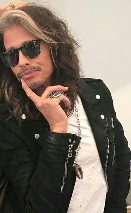 Happy birthday Steven Tyler love everything about you and everything you have done for those girls 