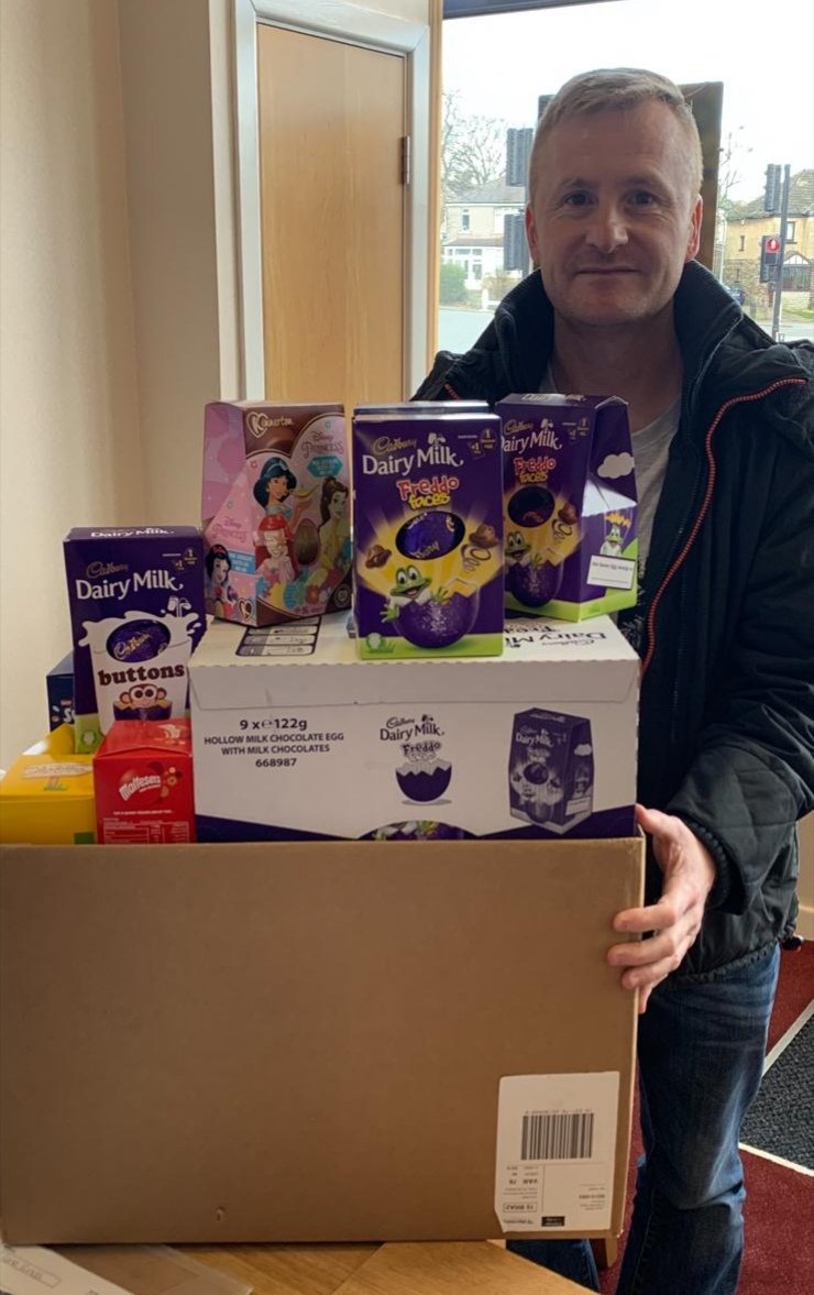 pooledan30's tweet image. 60 Easter Eggs collected by @CoopFuneralcare 5 Lane Ends Bradford &amp;amp; donated to Ravenscliffe Youth Centre in Idle for their Easter Fair this weekend. Thank you to the local community in Bradford for your donations &amp;amp; our member pioneer @PaulineBland1 #easterappeal