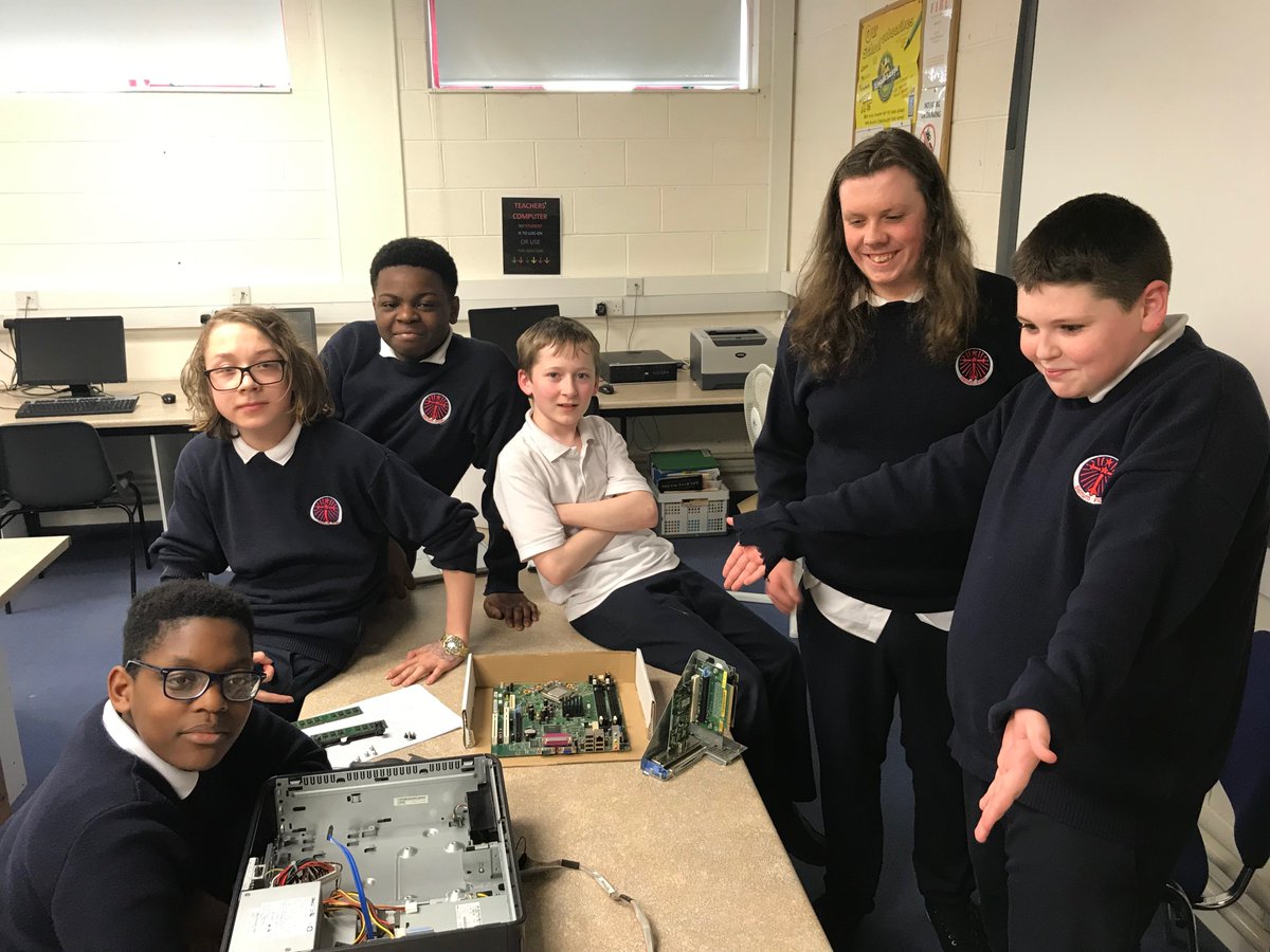 Skerries_CC's tweet photo. Coding Club has taking a turn towards #Hardware #StudentCentred #StudentLead #LetsReuse #RebuildingComputers @JctCoding @ddletb https://t.co/btVmPmY5fj