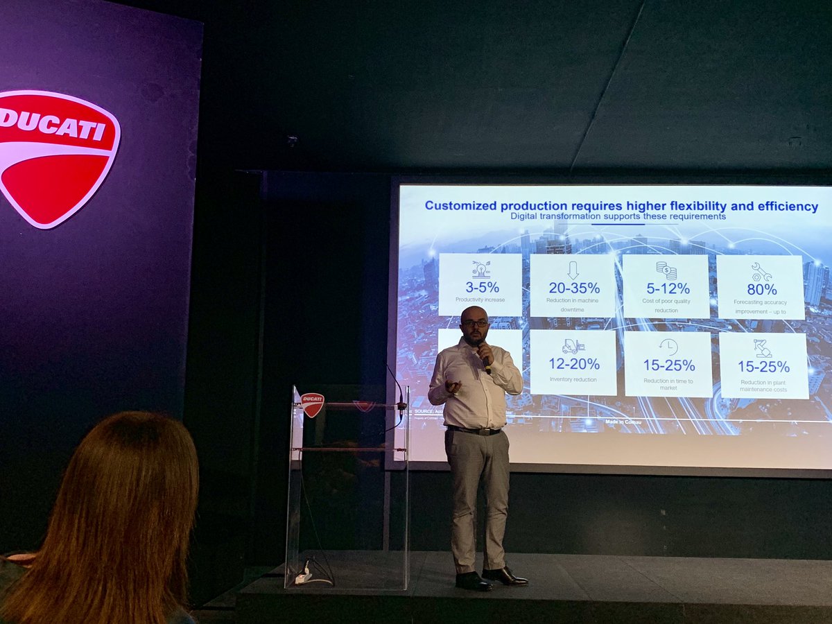 Customised production requires higher flexibility and efficiency by @comaugroup Andrea Ivaldi <a href="/GELLIFYgroup/">GELLIFY</a> #i4.0 #xt2019 #innovation