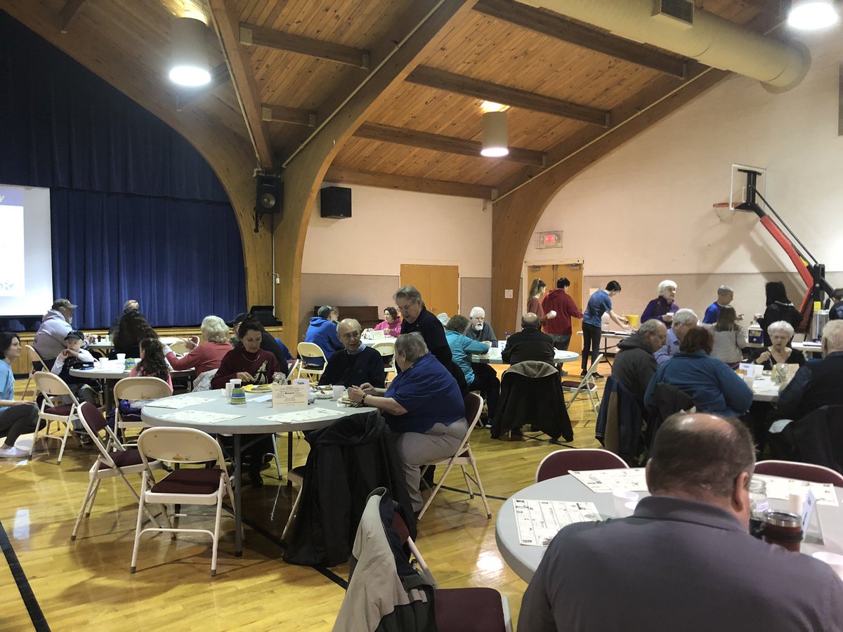 LancerKeyClub's tweet image. thank you to all key clubbers that came out on saturday and helped at the kiwanis pancake breakfast!!!!