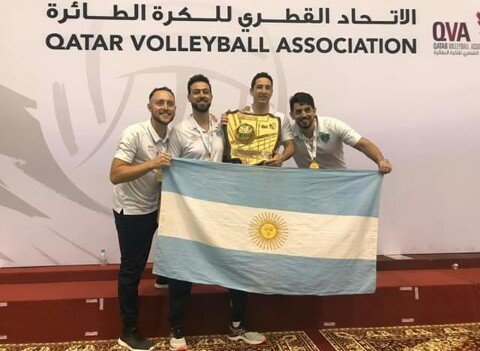 DSegundaSJ's tweet photo. @damian_arredond El festejo del Staff técnico del #PoliceSC. Felicitaciones @damian_arredond @pablog_coach @matidifu https://t.co/znPN3ykRfu
