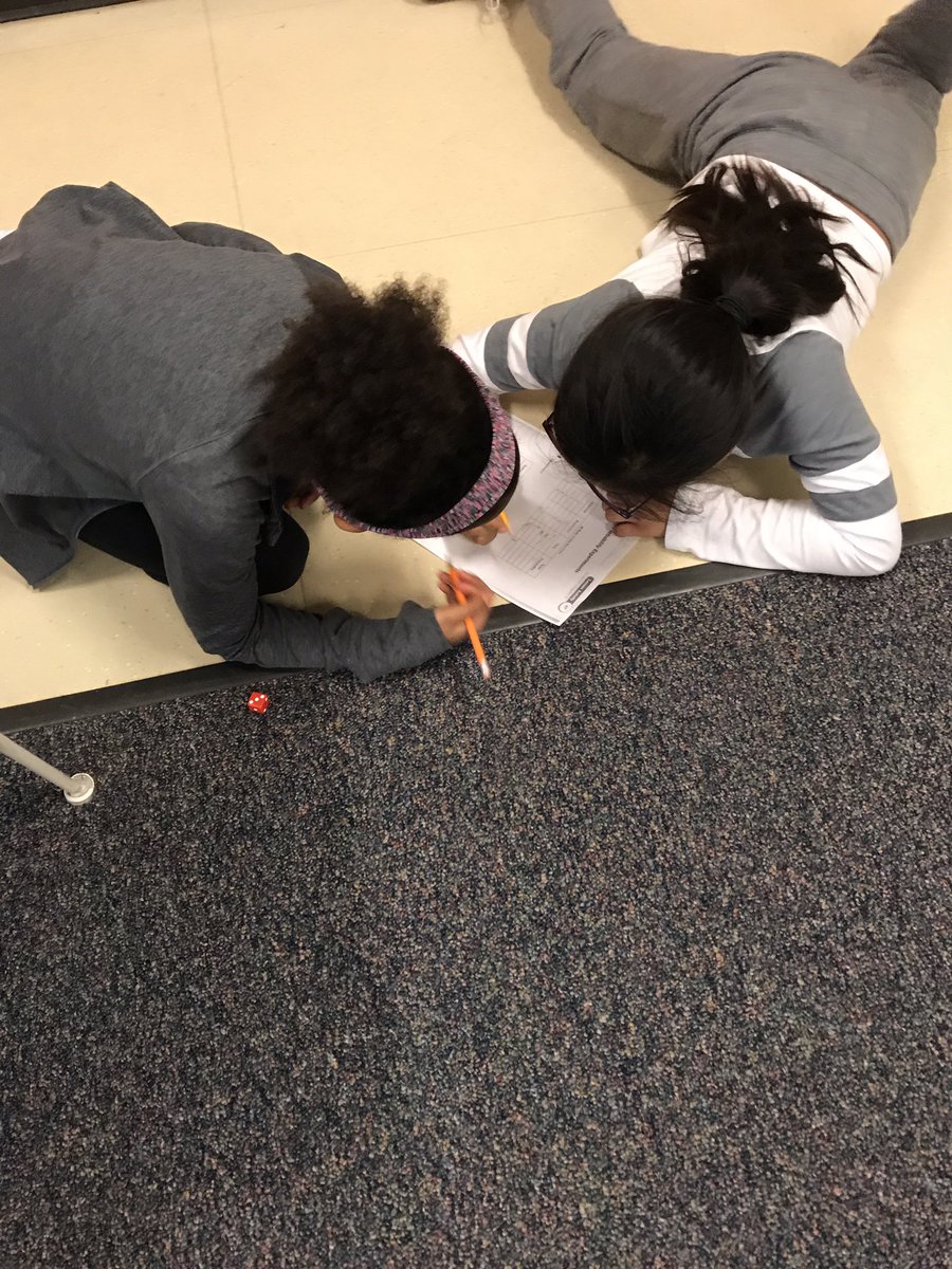 Laura_Lu_2's tweet photo. #probabilityexperiment today in math! Love statistics!! @GPSBuffs #babybuffs https://t.co/CmjaOjdobF
