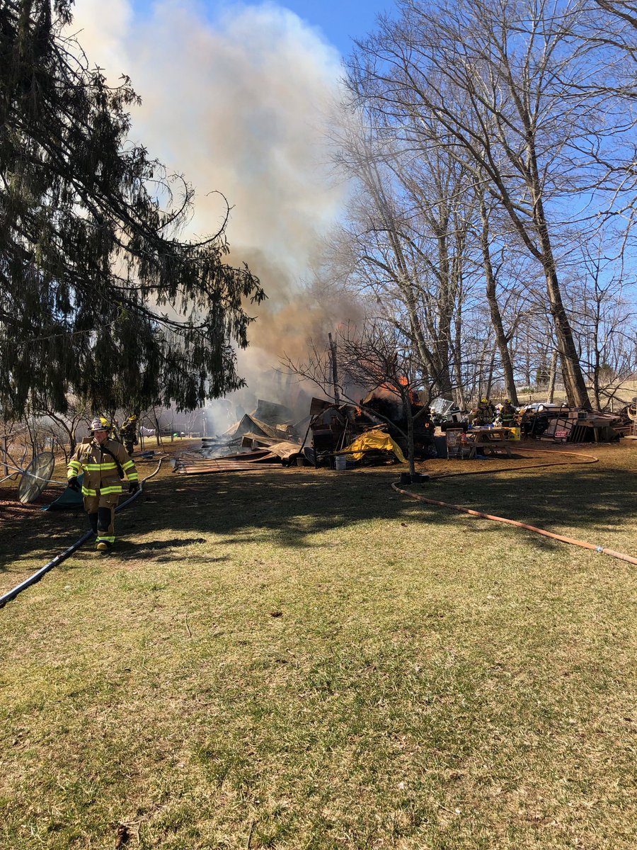QVEC911's tweet photo. SCOTLAND   Gager Hill Rd.   2nd Alarm Barn Fire   ToC: 13:20  FKD: 13:40  NO Injuries / Companies Overhauling  #ActiveScene  No Further Details https://t.co/DTSXnFrkag
