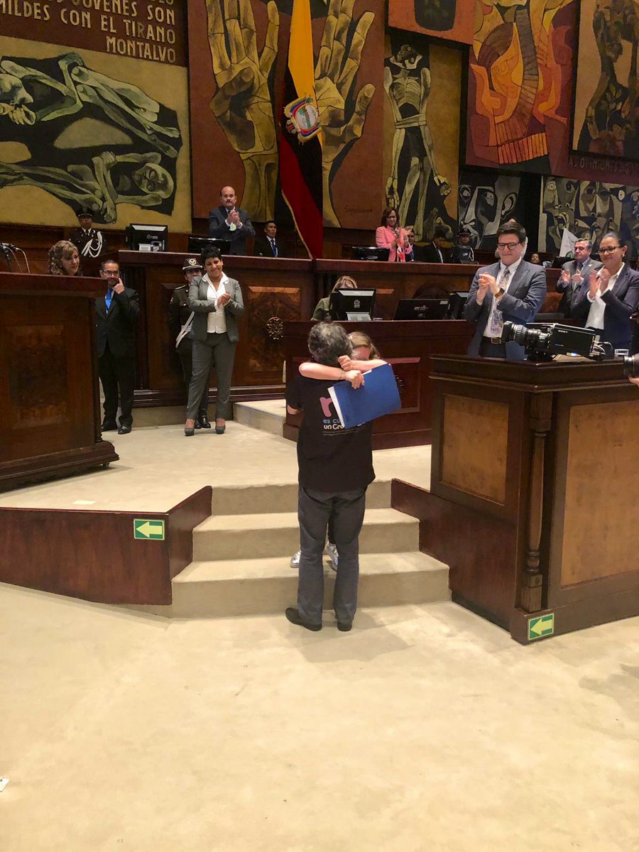 ppsesa's tweet photo. El abrazo de Juliana con su padre, luego de sus palabras tan claras, concretas y sentidas sobre las personas con síndrome de down solo nos obligan a trabajar prioritariamente en su requerimiento a la Asamblea Nacional https://t.co/d5dyNtRKuu