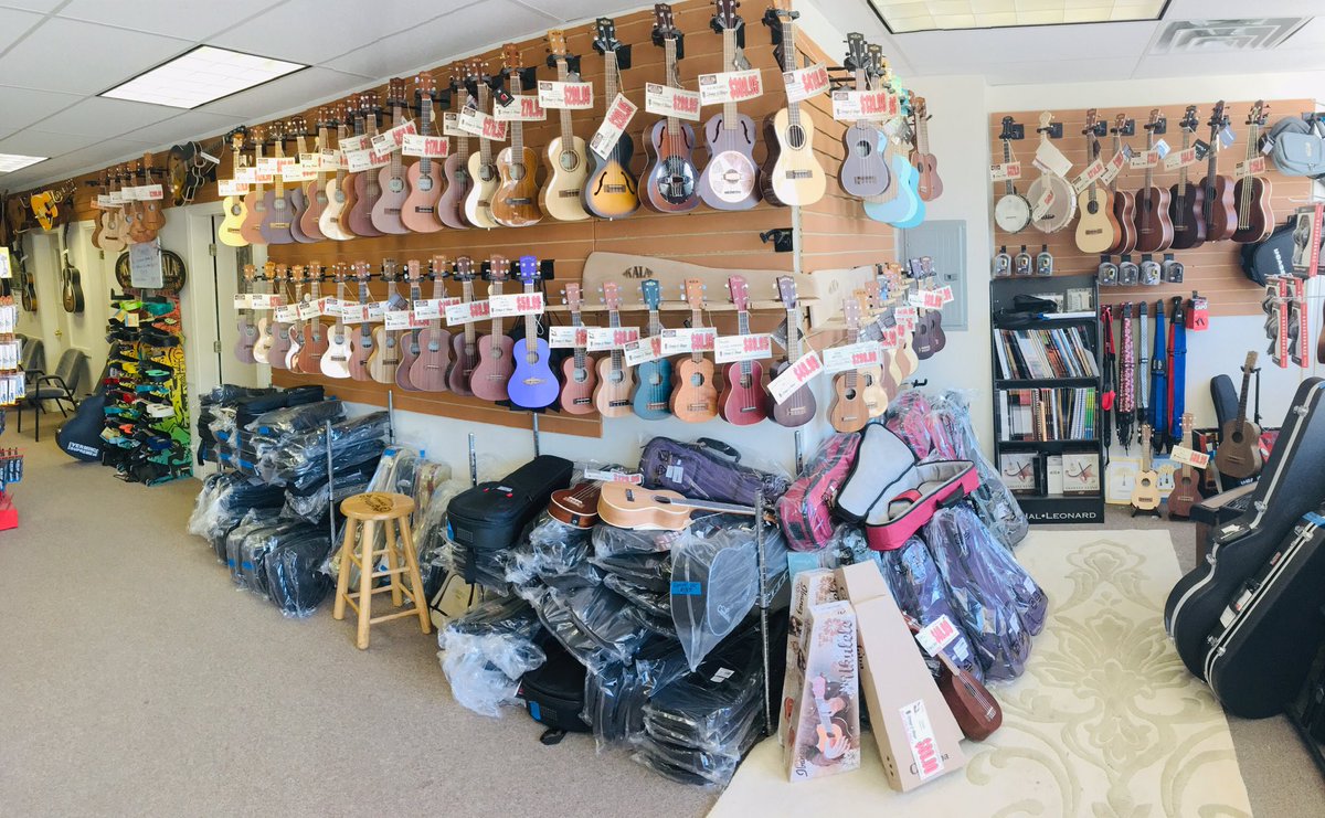 StringsThingsNH's tweet image. Fun, portable, inexpensive &amp;amp; easy to learn - #ukulele is the perfect Springtime instrument! We have the best selection in NH here at @StringsThingsNH on Main St in #ConcordNH
