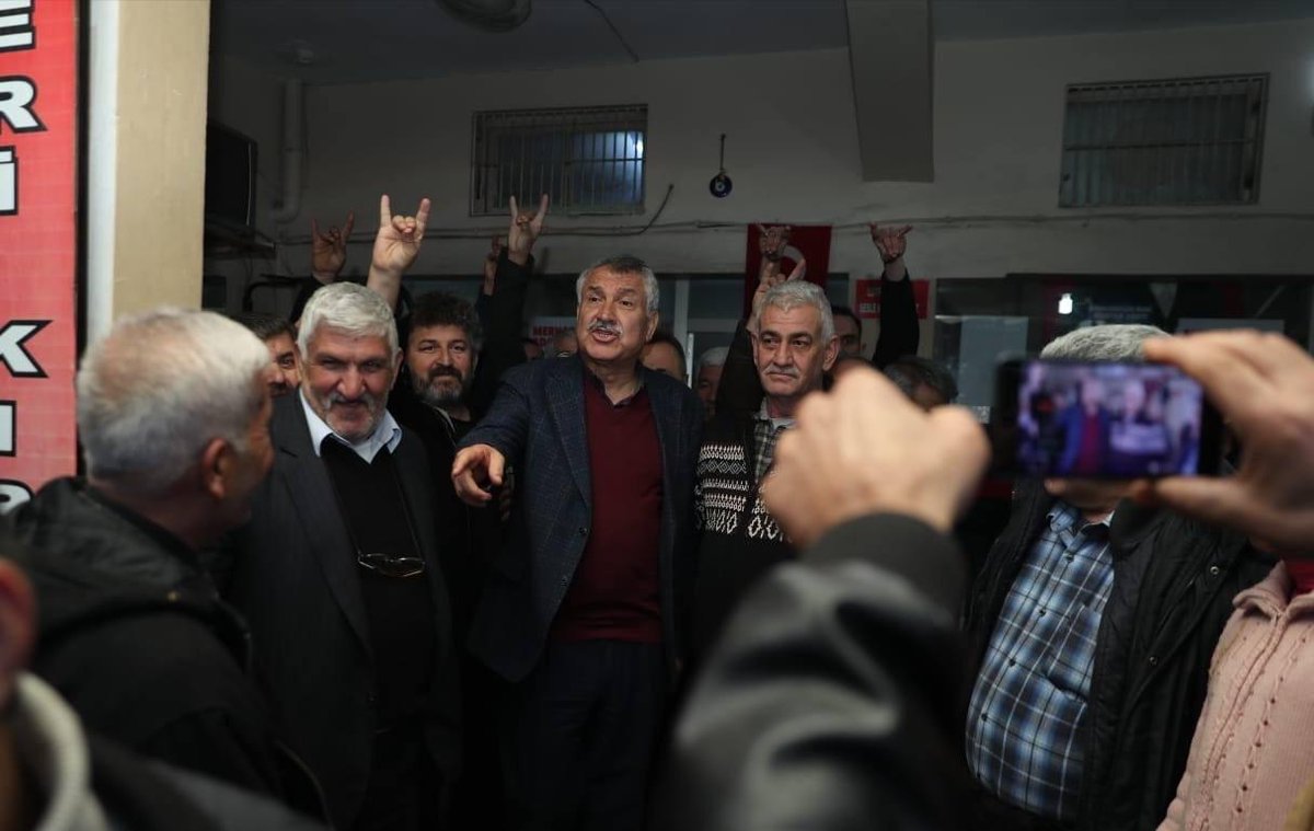 Bir ülkücü olarak gurur duyuyorum ülküdaşlarımla. Çok doğru bir başkanın arkasındayız. Böyle devam.
#ParticiDeğilHarbiciZeydan