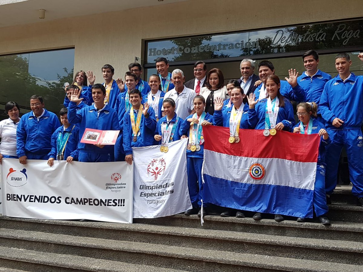 senadispy's tweet photo. El #TeamMbarete presentó oficialmente las históricas 27 Medallas obtenidas en los #WorldGamesAD y los atletas y autoridades destacaron la necesidad de generar espacios que brinden oportunidades a las personas con discapacidad.
#ParaguaydelaGente
#AbrilelasPuertasalaInclusión https://t.co/uEMAjFhIli