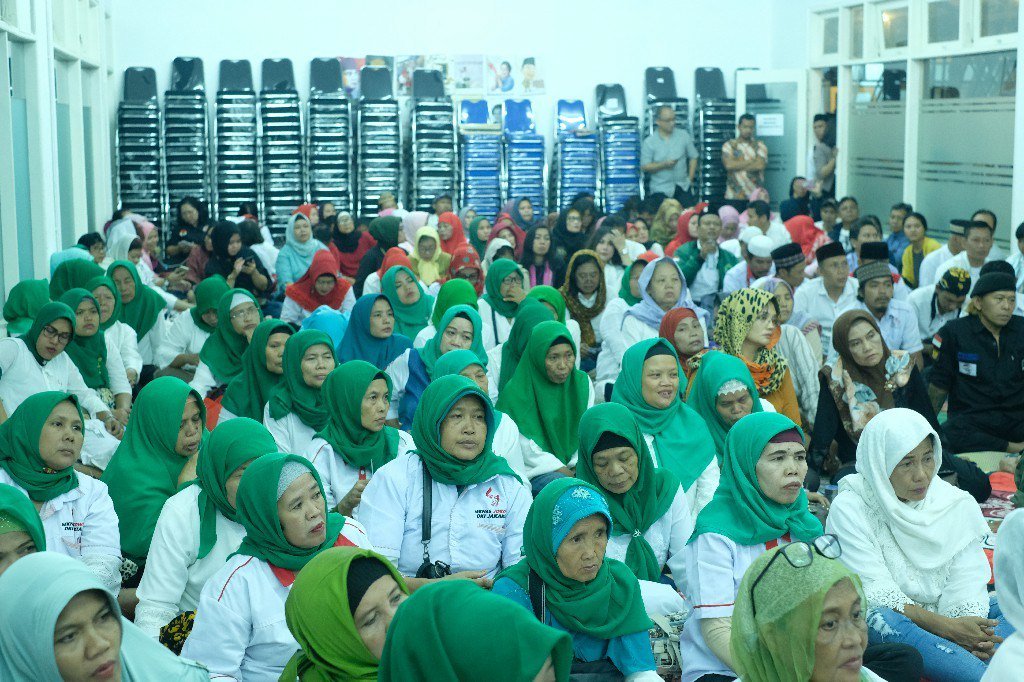 Satu_republik's tweet photo. Rumah Aspirasi Gelar Doa Untuk M Yamin, Seknas Jokowi Pejuang Demokrasi https://t.co/pwqueewcdN https://t.co/aGCa6tZafd