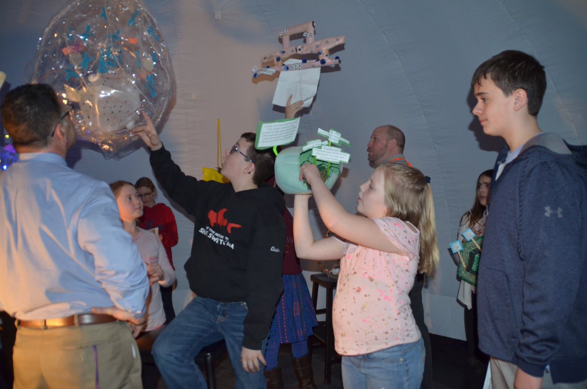 ColbyIMS's tweet image. IMS 6th grade students gave tours of our walk through cell today to admin., teachers and 8th grade students. Students are the experts and take pride in their work. #PBL #IMSSTEAM #IMSTigers @PBLWorks @SenechalSci124