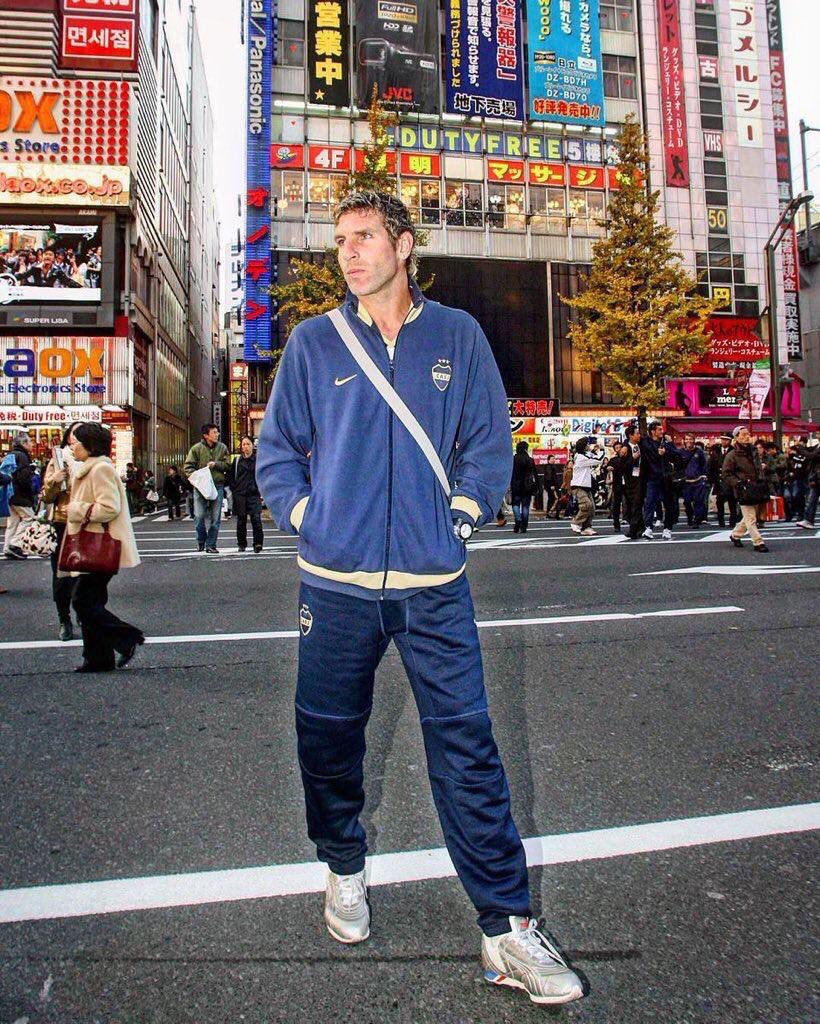 PadreBostero's tweet photo. Me pasaron esta imagen al md y quería compartirla con ustedes. Palermo paseando en bolas por Japón. https://t.co/PUhqkzwtlt
