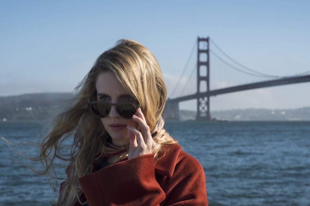 Takeman The Oa Part とにかく細かい理屈は一切抜きにして ブリット マーリングという掛け値なしの 奇才 が Netflixという巨大な媒体を通じて 全世界に真の 意味で 降臨 を果たした畏怖の念に 打ち震える以外に無いかと 映画 と ドラマ