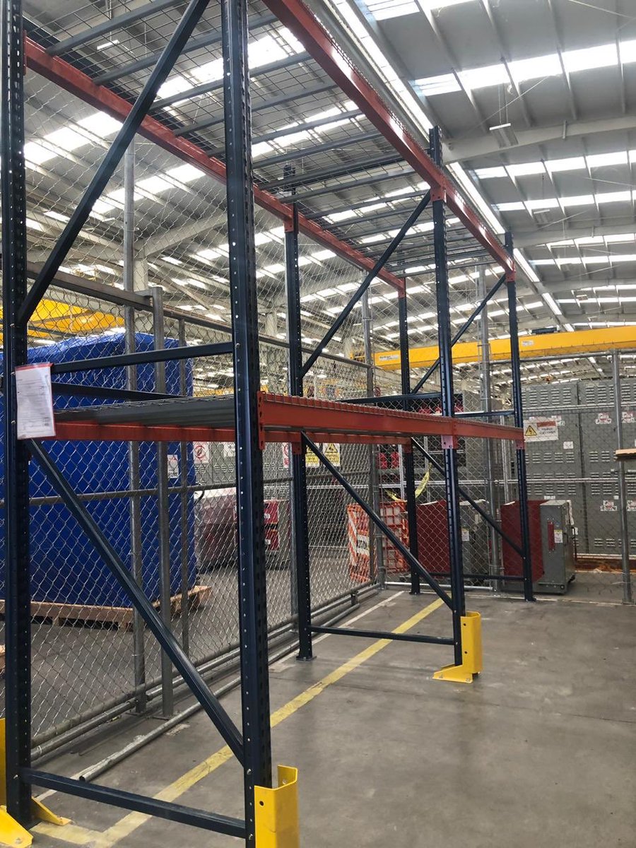 CastajiOficial's tweet photo. Seguimos trabajando con grandes empresas internacionales, gracias #Siemens por su preferencia y confianza, instalación de #SistemaSelectivo #CastajiTeam #GoodWork #AlmacenandoAlMundo #Mecalux #Marzo https://t.co/Gai7TwDPX6