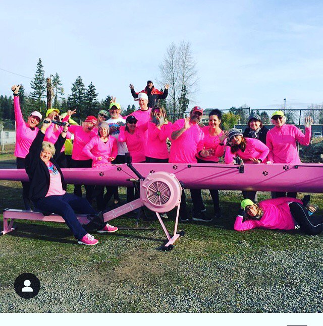 Love the #pinkergs given to the fundraising leaders of <a href="/RFTC_Seattle/">RowForTheCureSeattle</a>! Congrats to <a href="/LSRowing/">Lake Stevens Rowing</a> - a powerful club which brings passion to the mission of ending #breastcancer alongside <a href="/KomenPugetSound/">Komen Puget Sound</a>. Thank you all! #togetherwethrive #rftc26