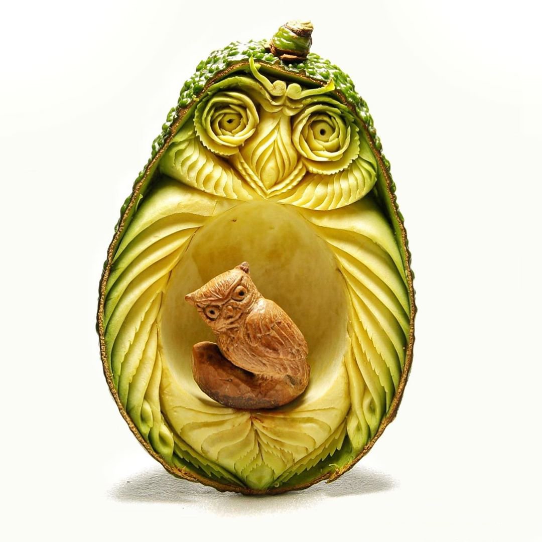 instagram's tweet photo. 🥑 + ⛏ = 🦁 See an avocado turn into a lion, right now on our IGTV channel. https://t.co/kxs2q82UaA https://t.co/FbW5PtQSXa