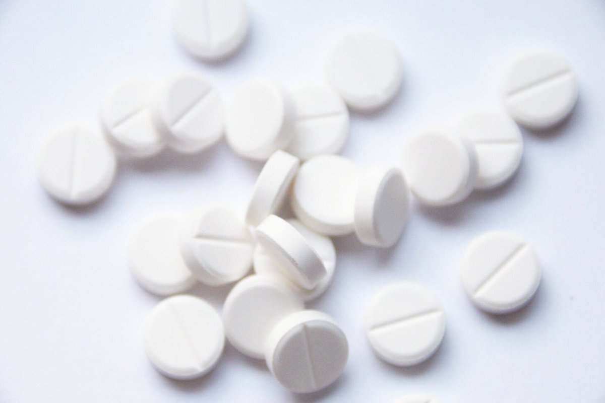 joinNAMDRC's tweet photo. Many Americans take a daily low-dose of aspirin to protect their hearts. Now it appears #aspirin may also reduce flare-ups of #COPD.

What do you think? – https://t.co/XPD8MqBi5d https://t.co/5KXdiHmbdO