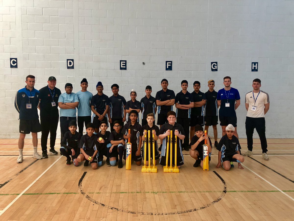 Unbelievable cricket being played by these #Wicketz participants at @CantellSchool 🏏🔥 #SportingChances