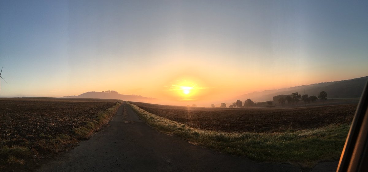 ufobruchpilot's tweet photo. #sunups https://t.co/1XyvETTOSl
