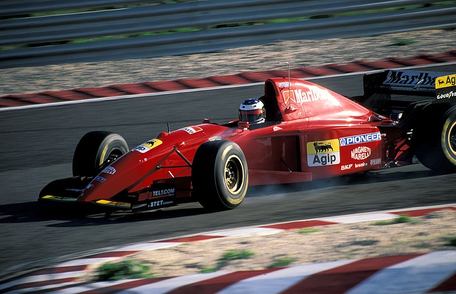 Ferrari test. Михаэль Шумахер Феррари 1995. Феррари 1995 формула 1. Ferrari f1 2023. Шумахер тесты Феррари.