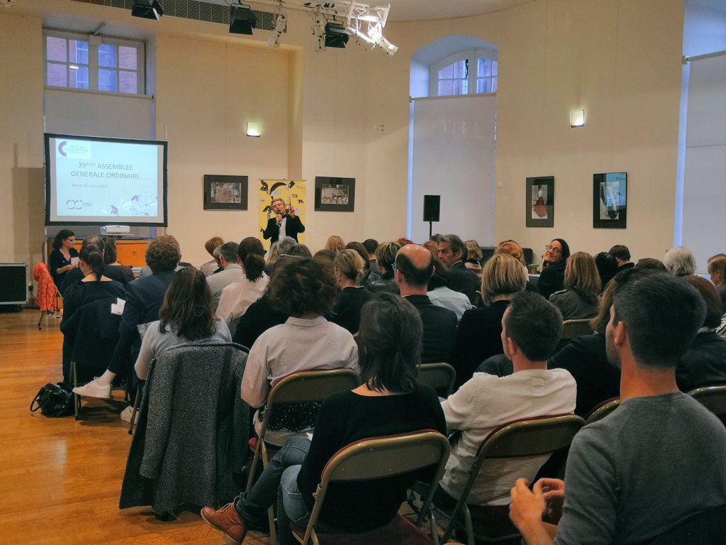 clubdelacom_'s tweet photo. [EN DIRECT] de la 3ème Assemblée Générale Ordinaire au @theatrecapitole.
Présentation du bilan 2018 et de la prospective 2019. https://t.co/uuxOXDkIAC