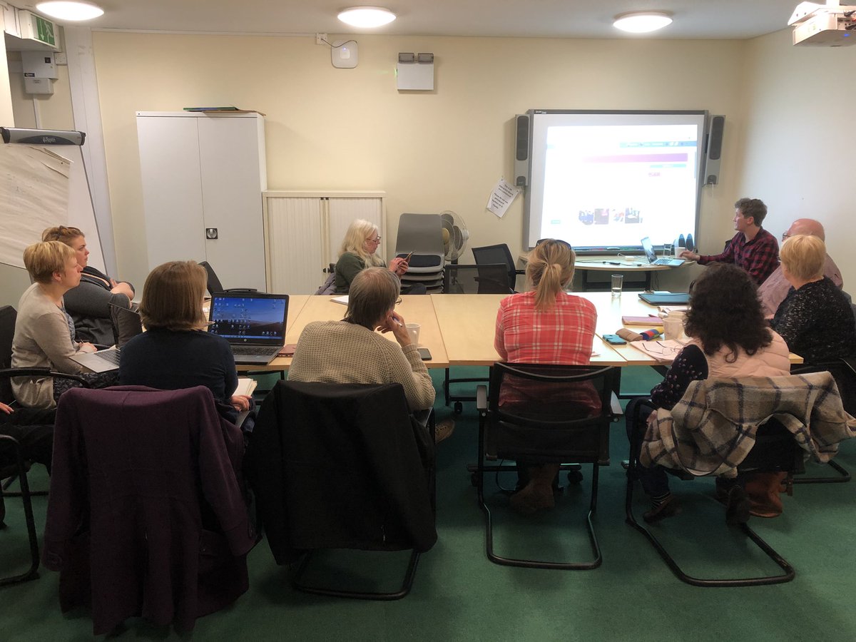 OWilce's tweet photo. Volunteers from a range of community projects come together in #Chepstow to learn #socialmedia skills Through #BeCommunity with Andrew of @ProMoCymru Some big snack decisions - naughty or nice          🍪v🍓? @MonshireACTS @MonmouthshireCC https://t.co/fDscb19XXE