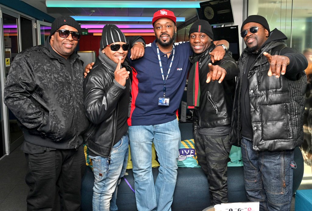 CrispinPhillip's tweet photo. U.S Grammy award-winning #RnB legends #BLACKstreet 🎙 (@Blackstreet_Ent
@LeviLittleMusic @eballad1 #MarkMiddleton) 

Listen on BBC Radio @1Xtra 
https://t.co/EZNyk6upHL 

#DontLeave #NoDiggity #Joy  #IGetLonely #BabyBeMine  #TonightsTheNight #BootiCall  #BeforeILetYouGo #Fix 🎵 https://t.co/mbSrlemmeT