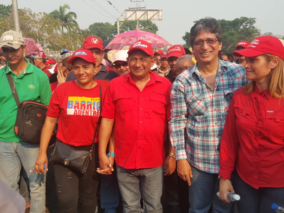 nacho4f's tweet photo. GRAN MARCHA DESDE BARINAS EN RESPALDO A NUESTRO PRESIDENTE MADURO, PUEBLO Y FUERZAS ARMADAS ,UNION CIVICO MILITAR DISPUESTOS A DEFENDER A NUESTRA PATRIA QUE CUALQUIER INTRUSO QUE PRETENDA ROBARNOLAS ,BARINITAS ,MUNICIPIO BOLIVAR PRESENTE,,VIVA CHAVEZ,VIVA @NicolasMaduro https://t.co/6KFFkdyofe