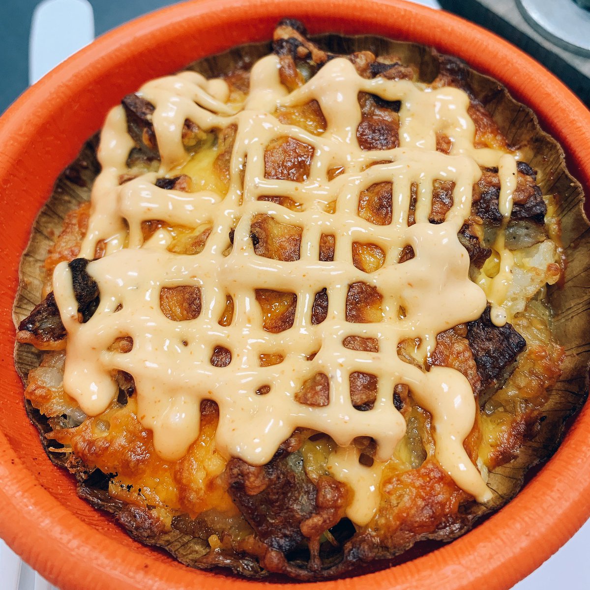 carloseats's tweet photo. Loaded Potato bowl with sausage, egg, cheddar, egg, gouda, and sriracha mayo. Great breakfast item. I recommend at The Lab Coffee.
#tampa #carloseats #tampabay #breakfast #foodies #tampafoodie #srircha #mayo #hydepark #soho https://t.co/j6d1u4TOTy